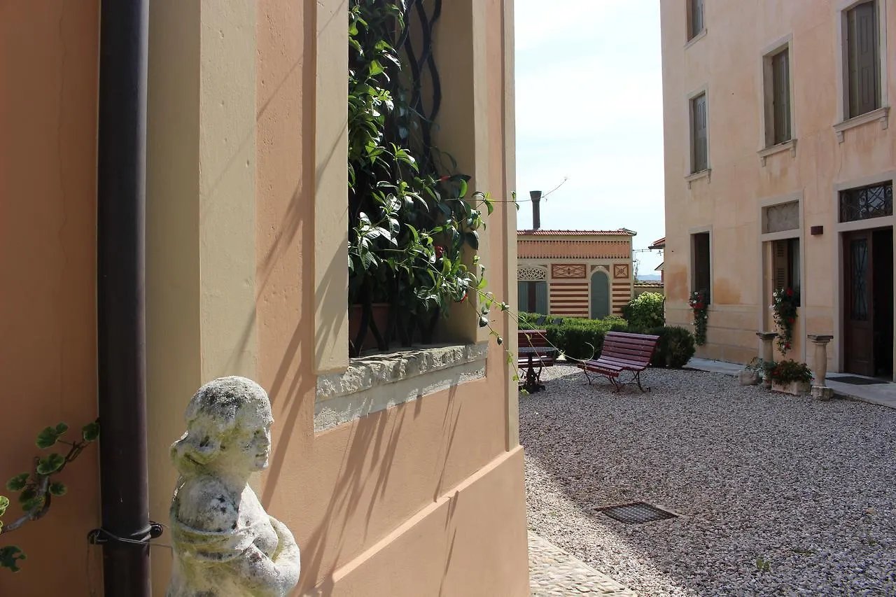 Agriturismo Villa Panigai 파라디솔리고 0*,